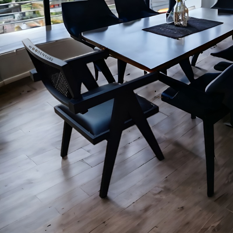 Midnight Elegance Lounge Chair